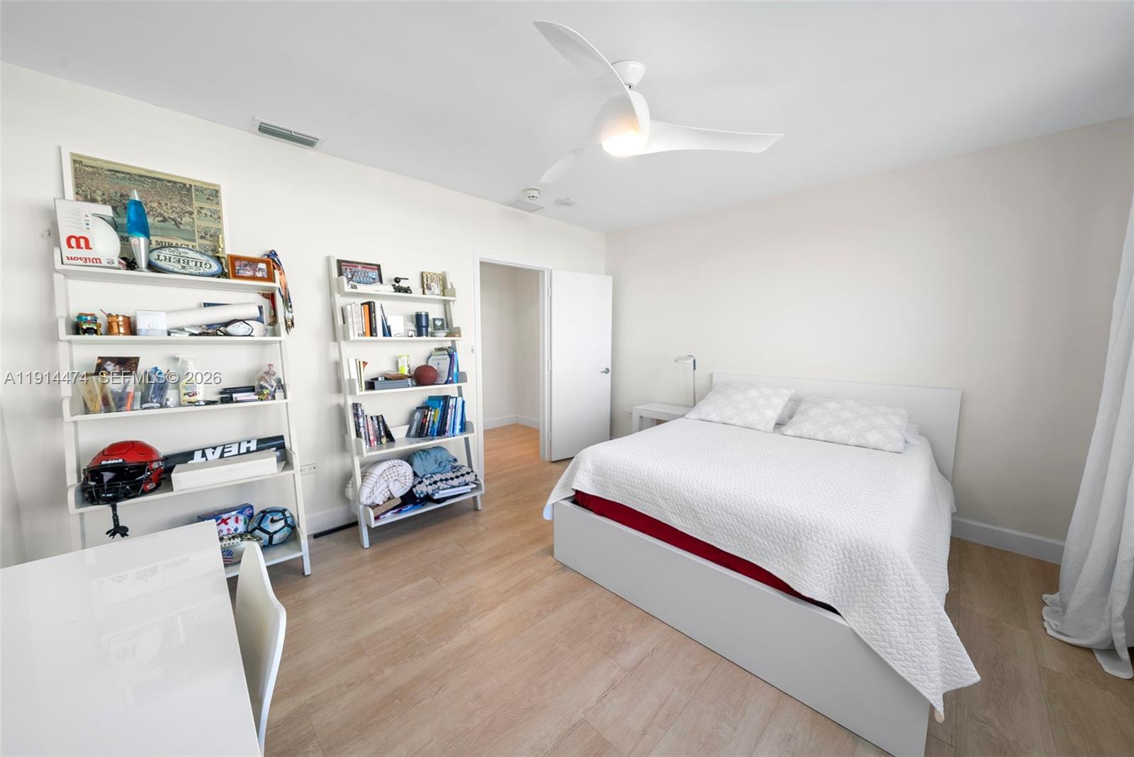 ISLAND HOUSE APT INC - CO - Residential