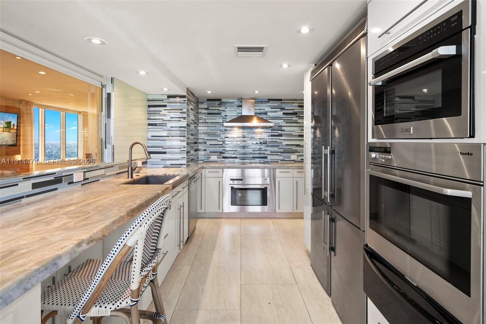 ISLAND HOUSE APT INC - CO - Residential