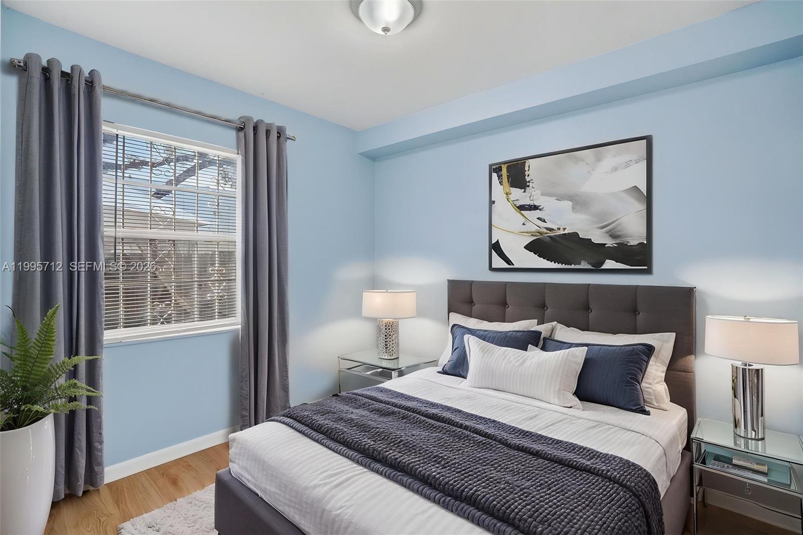 LAGUNA CLUB EAST CONDO - Residential