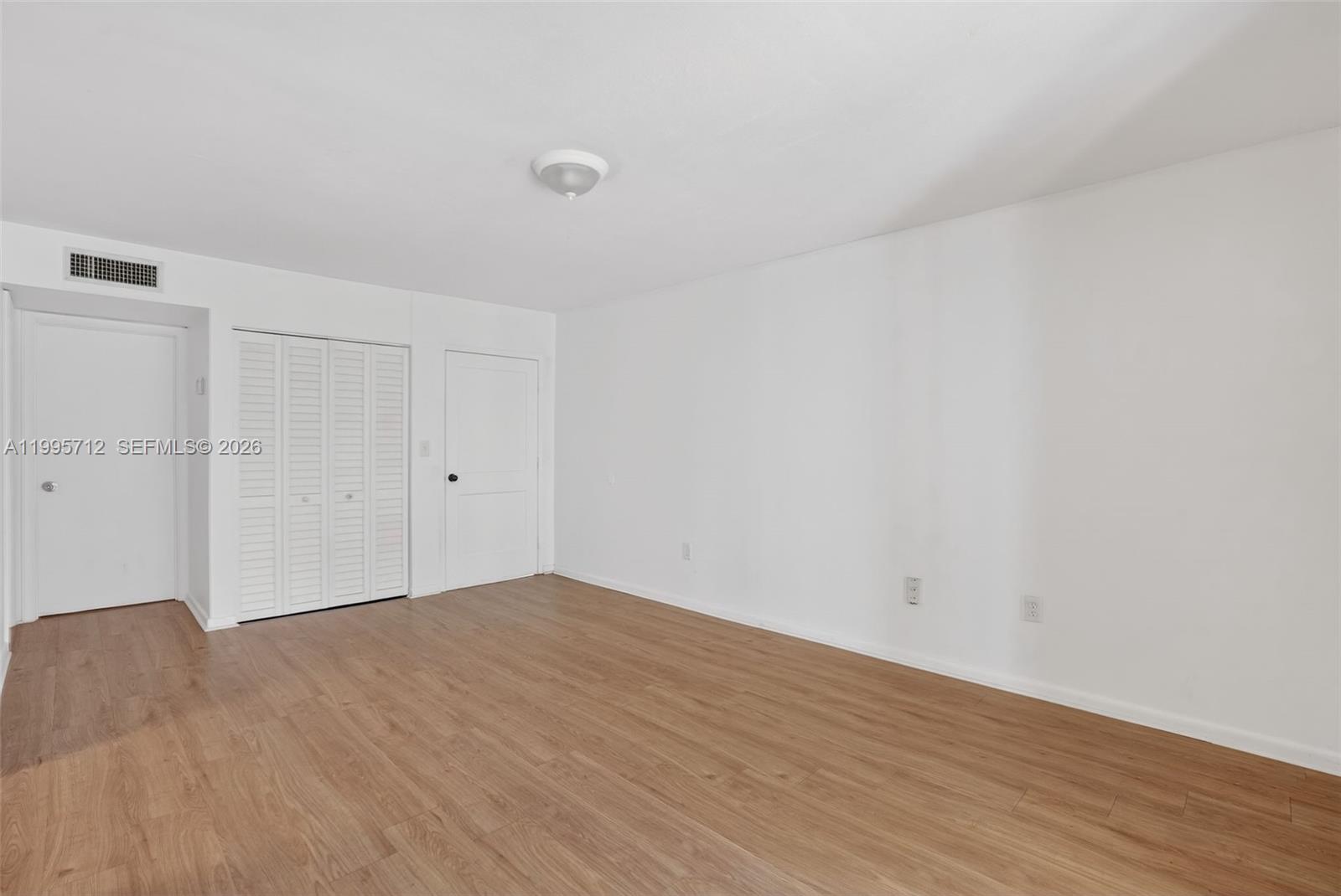 LAGUNA CLUB EAST CONDO - Residential