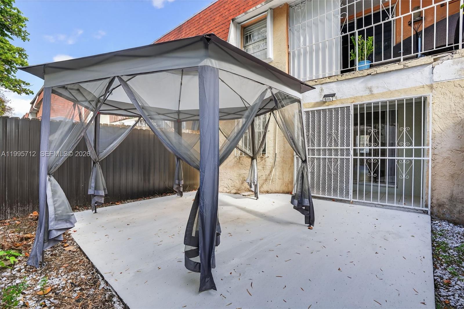 LAGUNA CLUB EAST CONDO - Residential