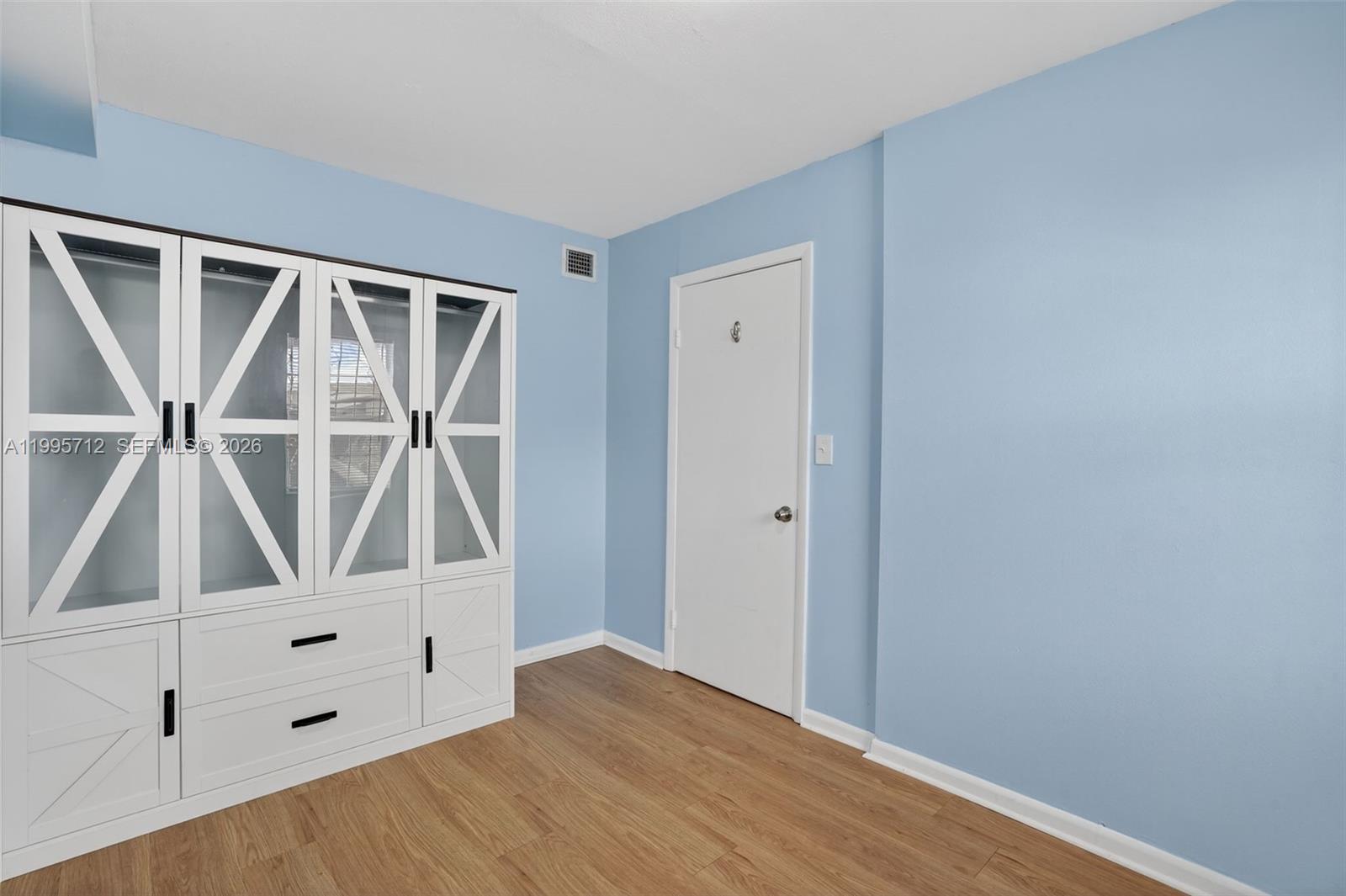 LAGUNA CLUB EAST CONDO - Residential