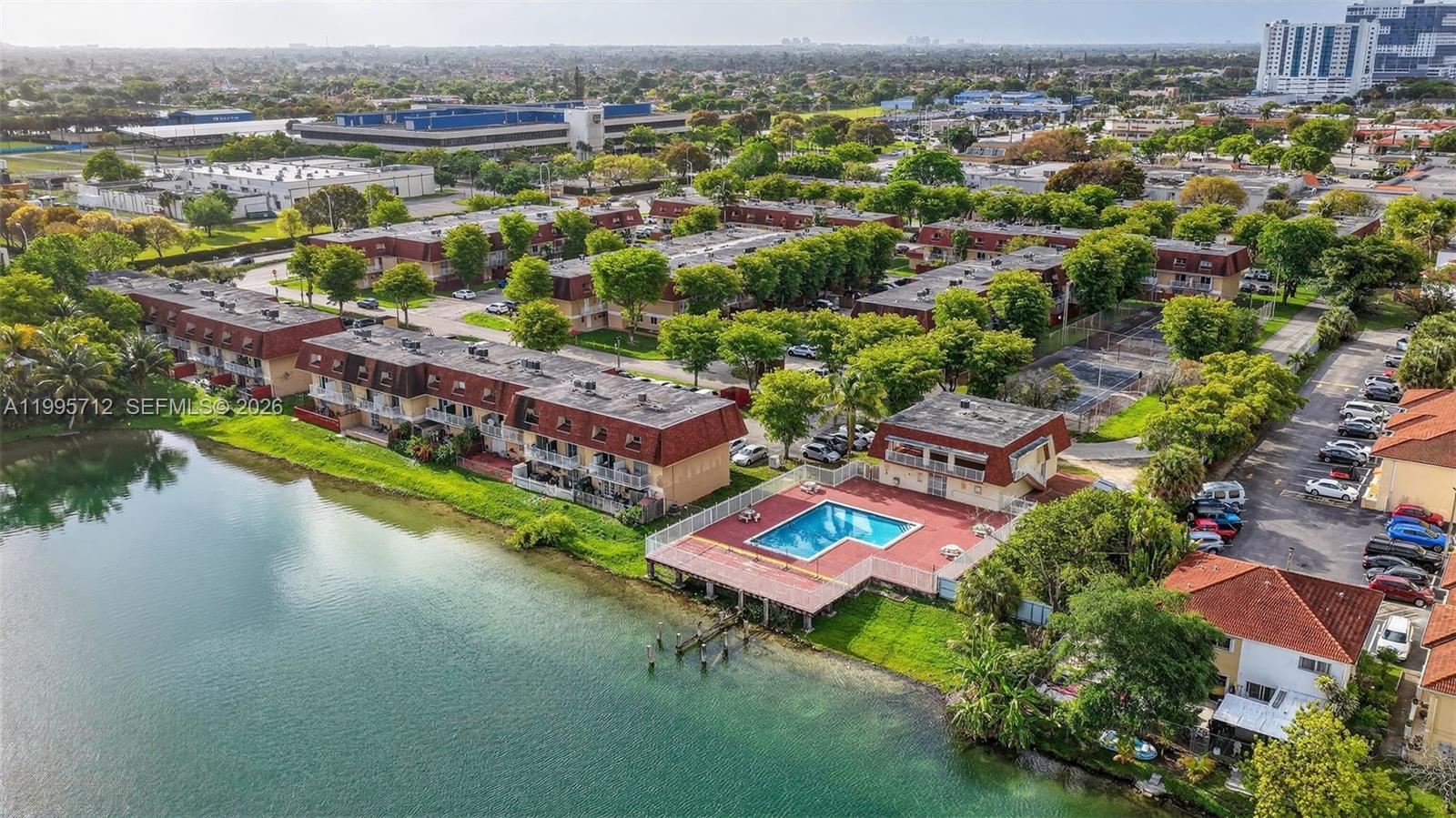 LAGUNA CLUB EAST CONDO - Residential