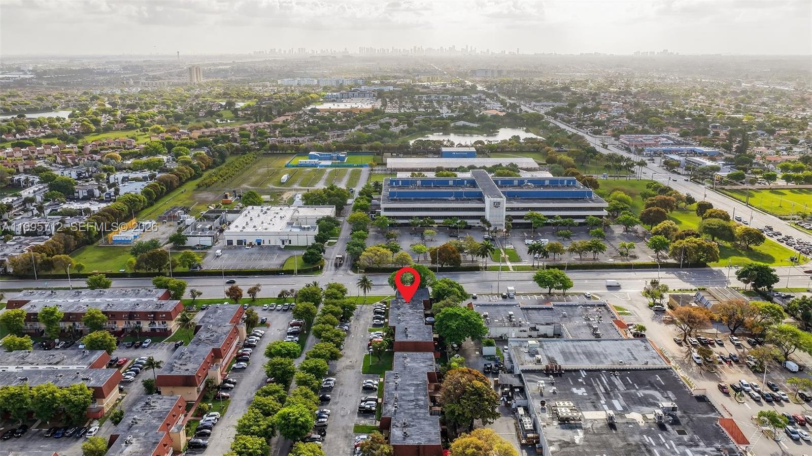 LAGUNA CLUB EAST CONDO - Residential