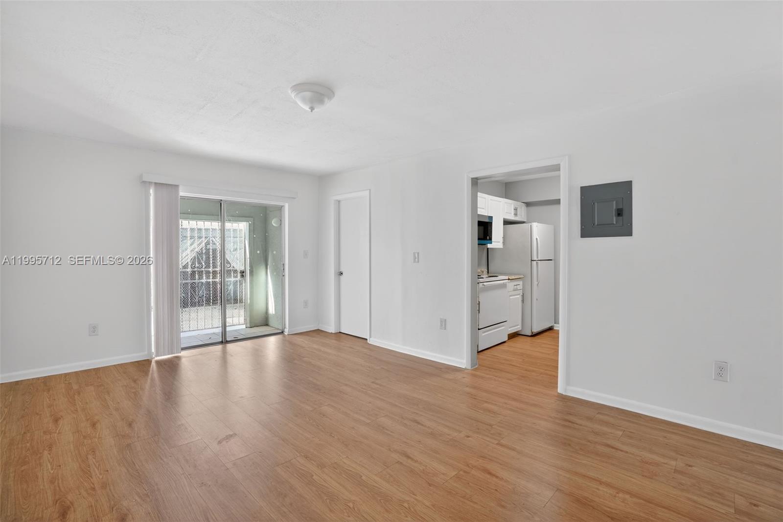 LAGUNA CLUB EAST CONDO - Residential