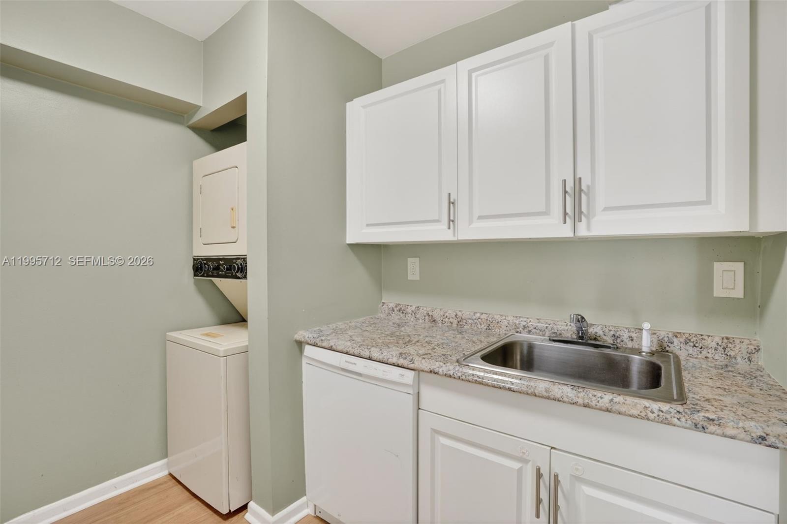 LAGUNA CLUB EAST CONDO - Residential