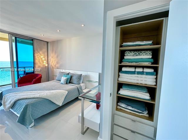 WAVE CONDO - Residential Lease