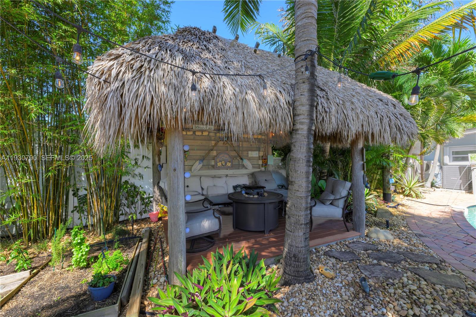 RESUBDIVISION OF 9/10-37- - Residential