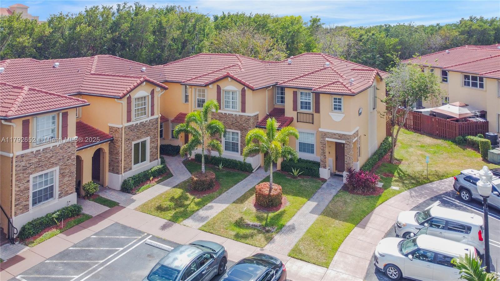 3330 NE 13th Cir Dr 111-22