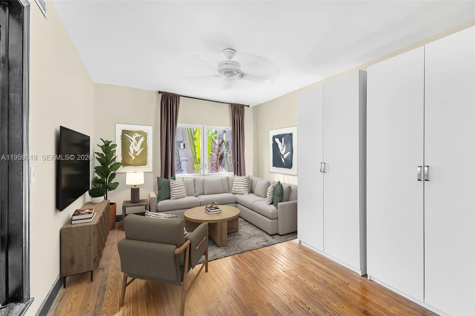 BEACHWAY CONDO - Residential