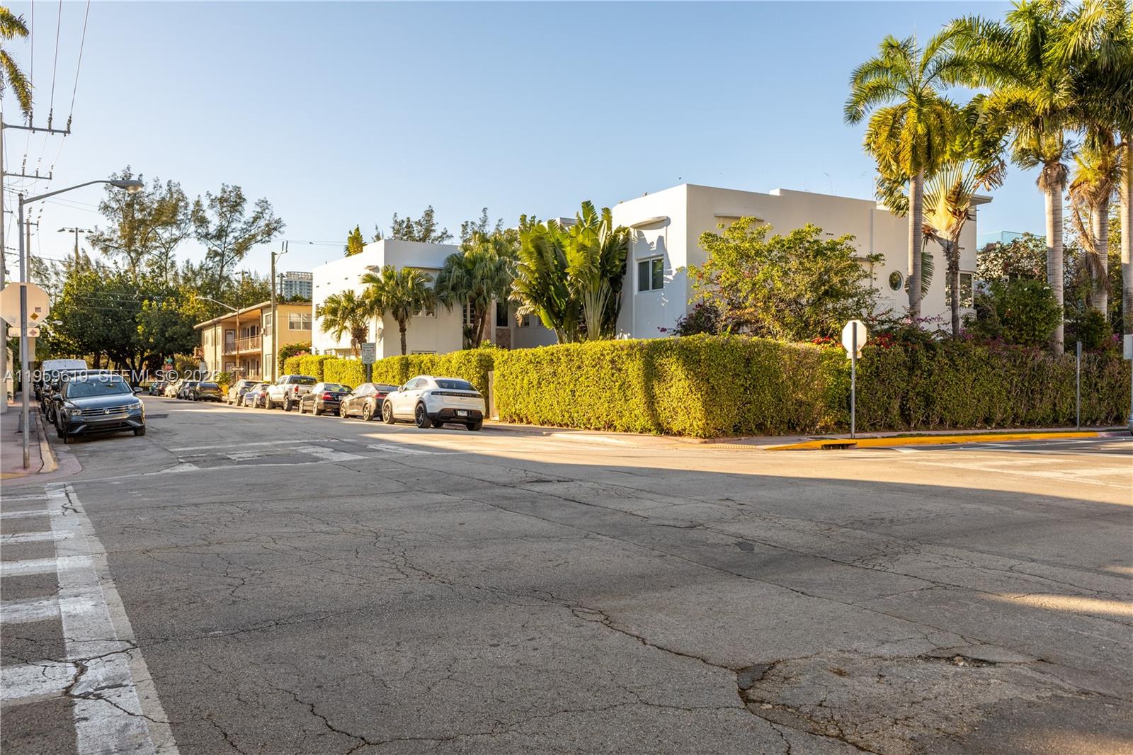 BEACHWAY CONDO - Residential