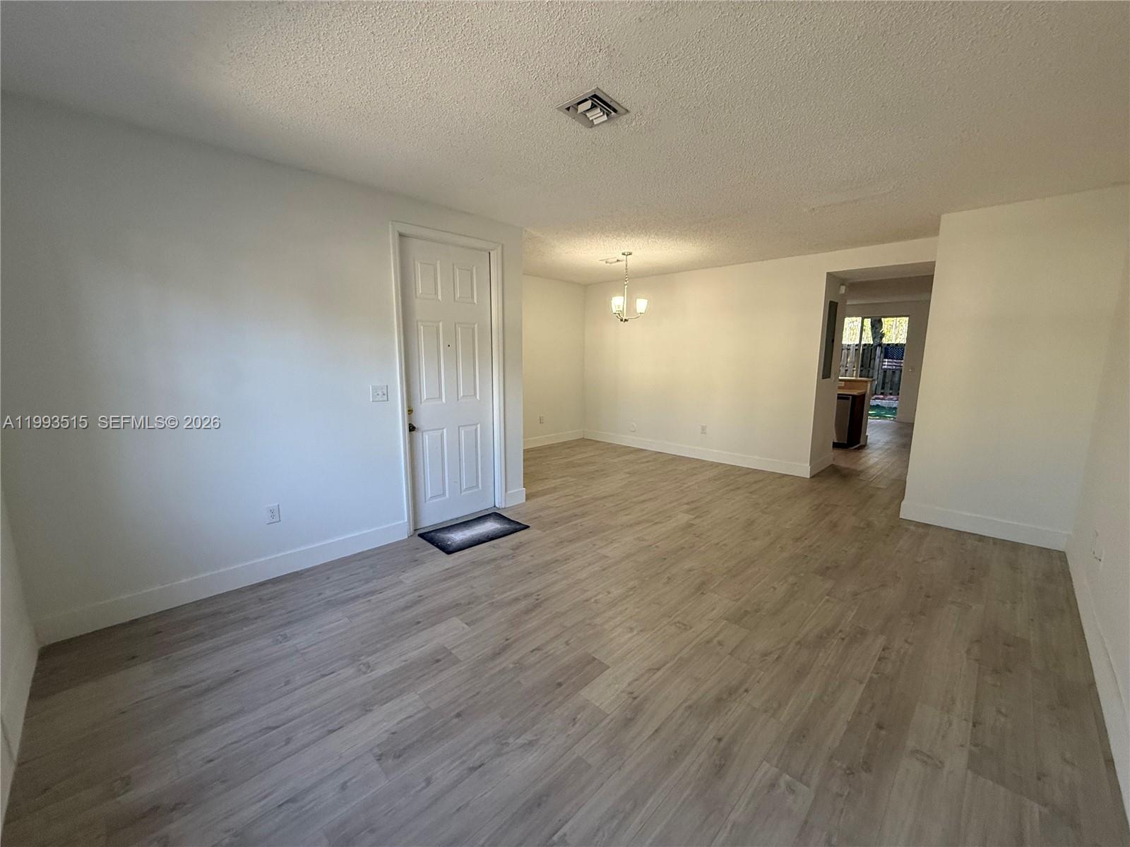 MARBELLA BAY - Residential