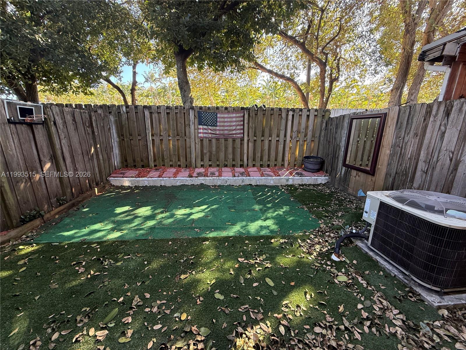 MARBELLA BAY - Residential