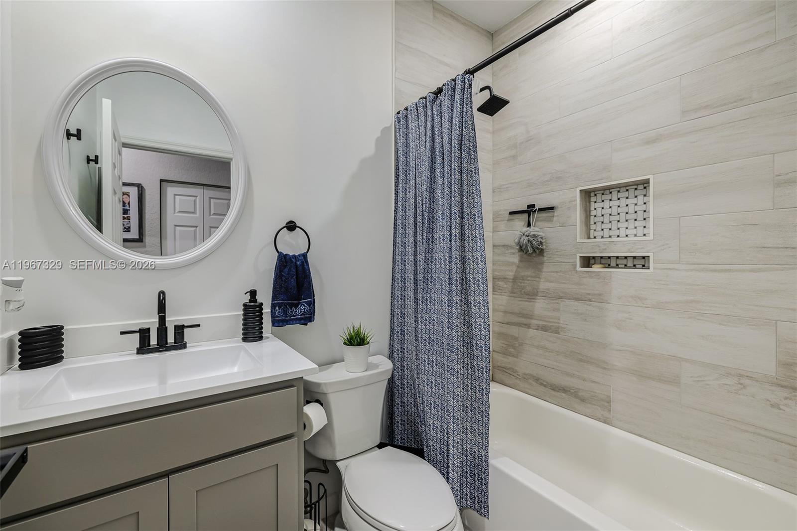 SILVER PALM EAST SEC TWO - Residential