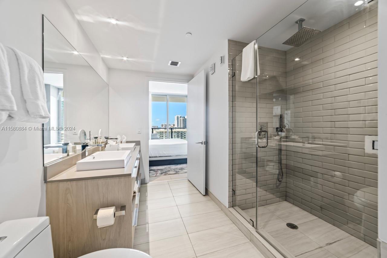 4010 SOUTH OCEAN CONDO - Residential Lease