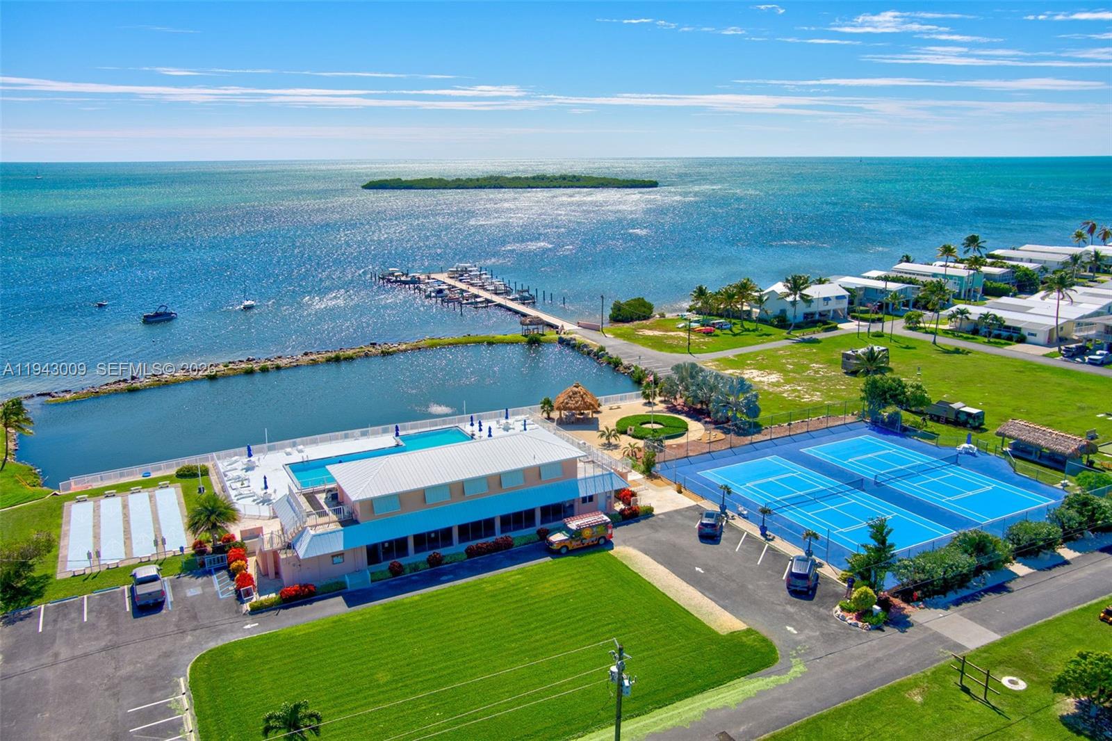 SILVER SHORES MOBILE HOMES - Residential