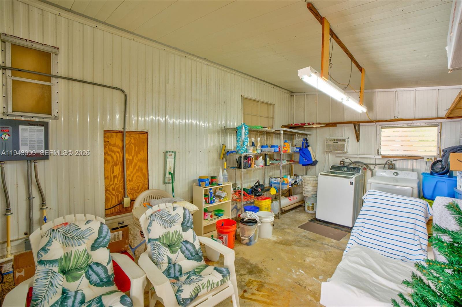 SILVER SHORES MOBILE HOMES - Residential