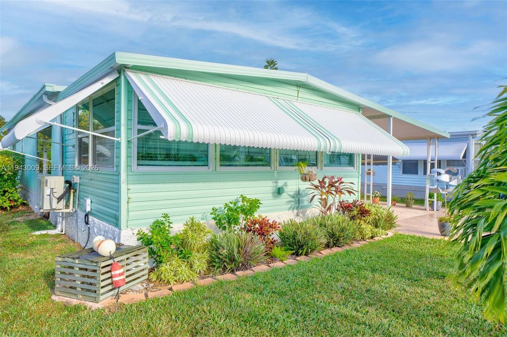 Photo of 808 S Silver Circle, Key Largo, FL 33037 (MLS # A11943009)