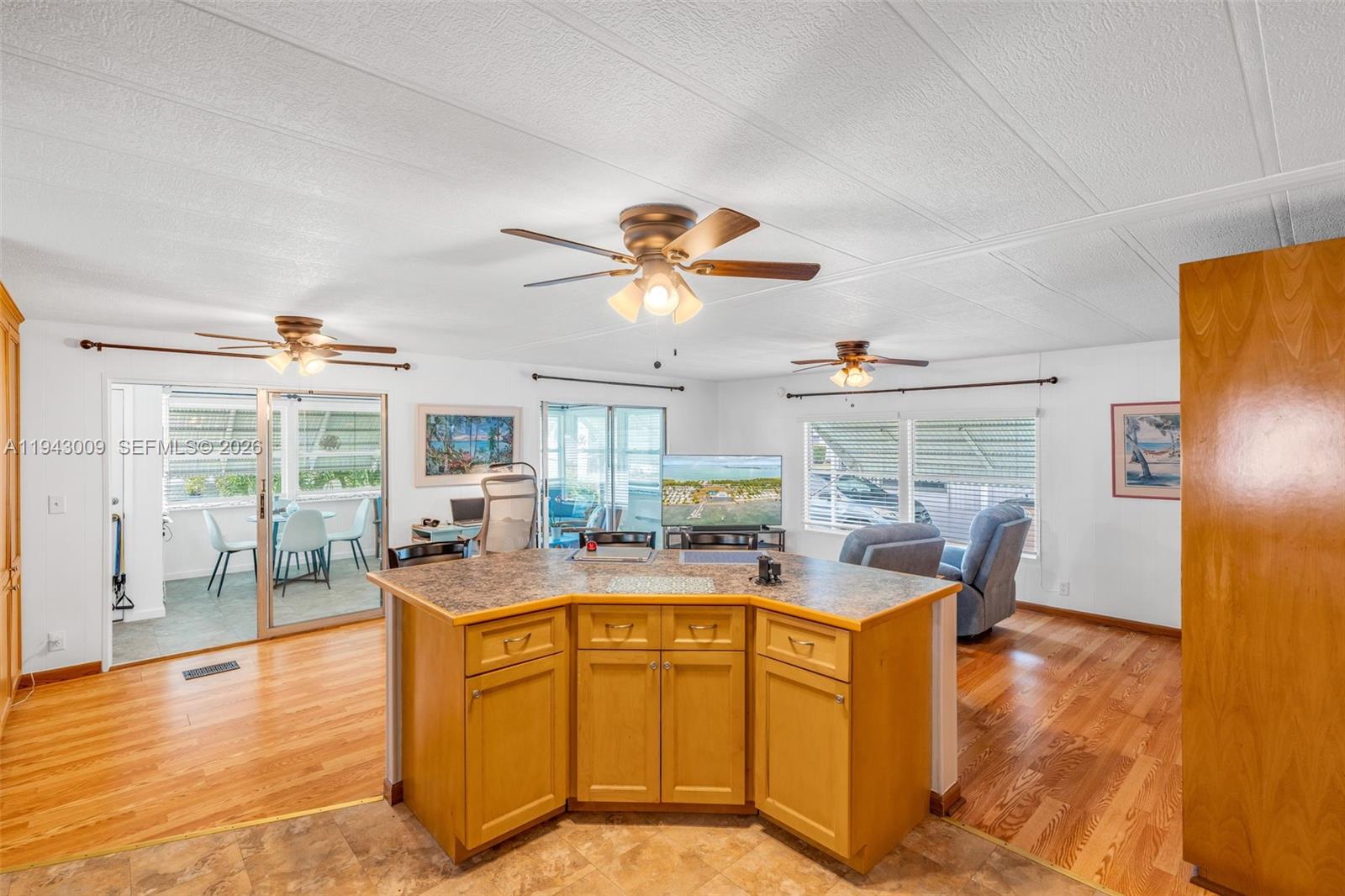 SILVER SHORES MOBILE HOMES - Residential