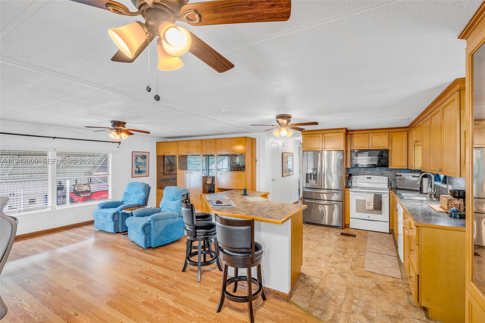 SILVER SHORES MOBILE HOMES - Residential