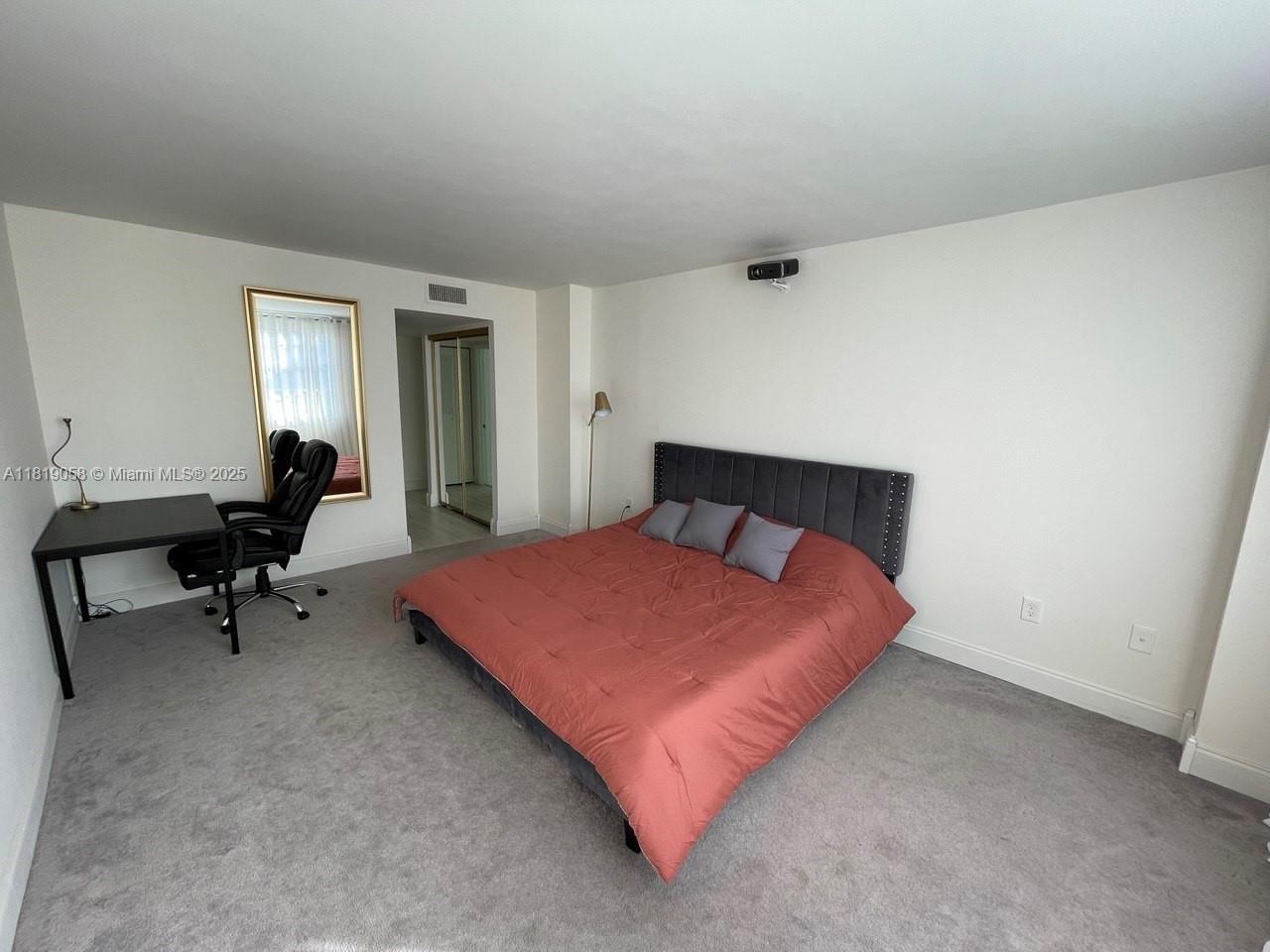ADMIRALS PORT CONDO WEST B - Residential