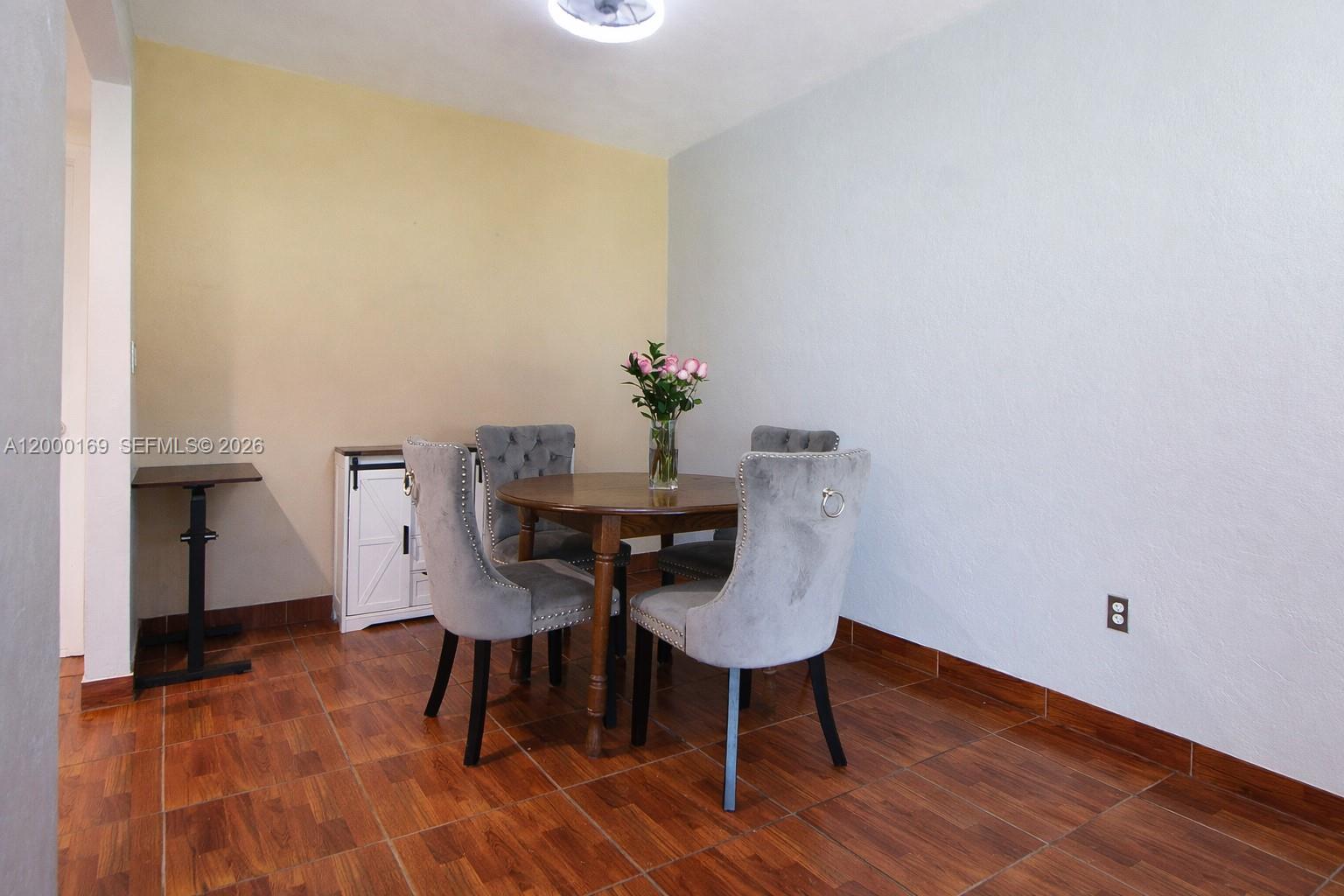 R J CLARK MANOR - Residential