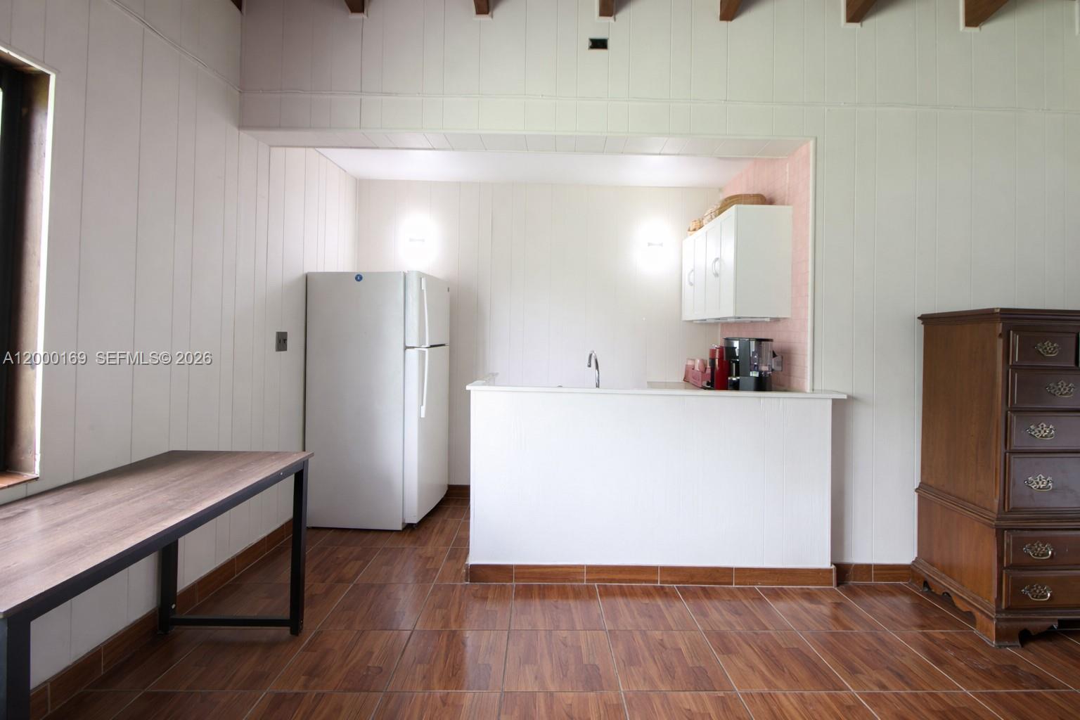 R J CLARK MANOR - Residential