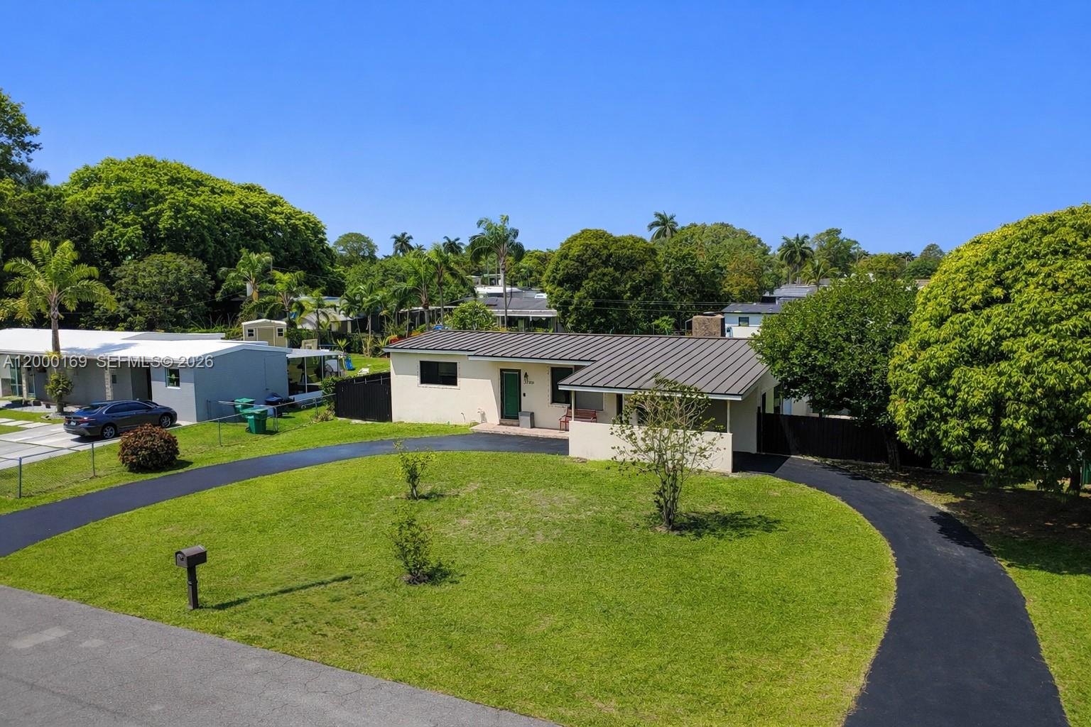 R J CLARK MANOR - Residential