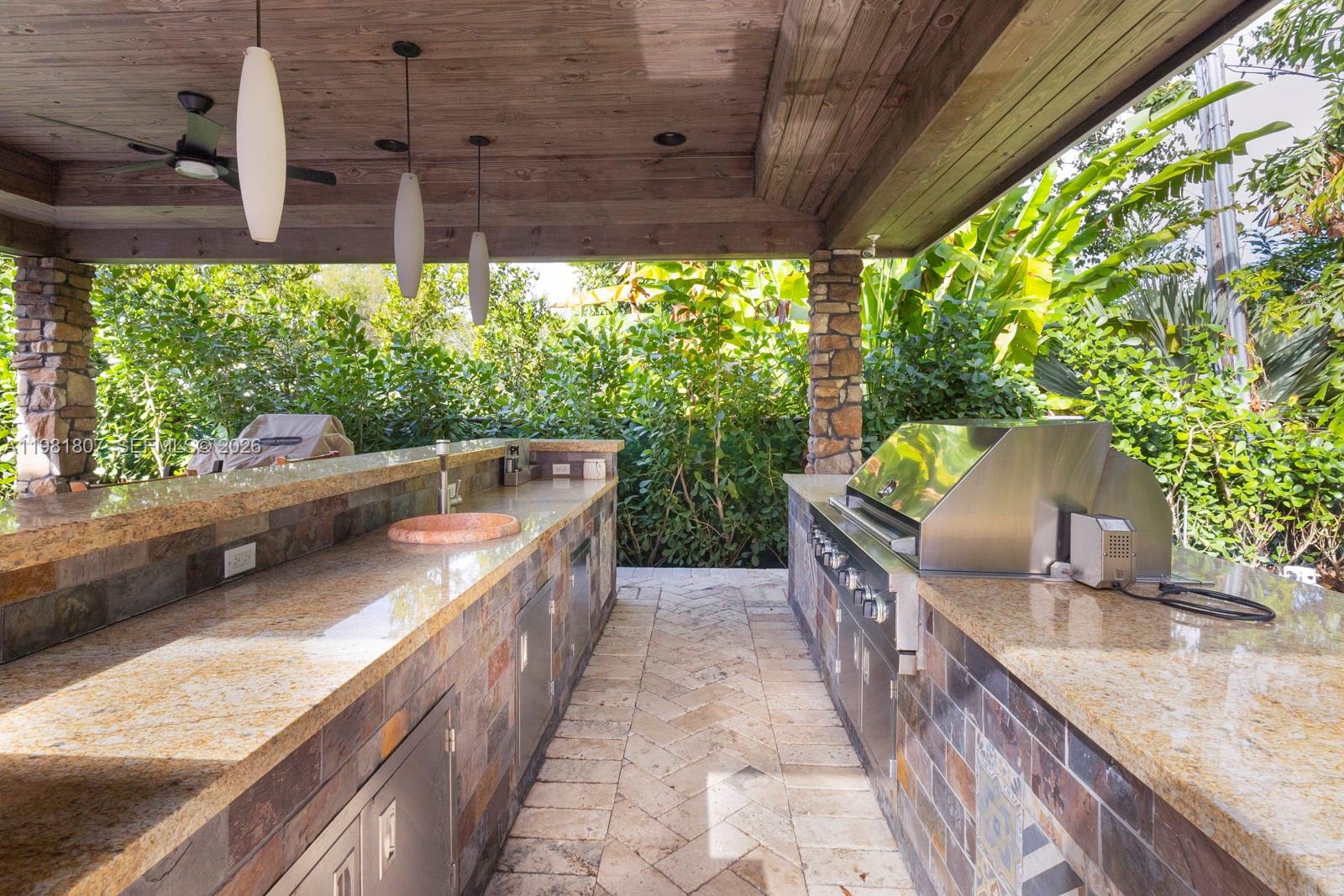 PALM MIAMI AMD - Residential