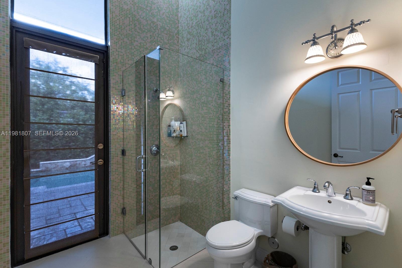 PALM MIAMI AMD - Residential