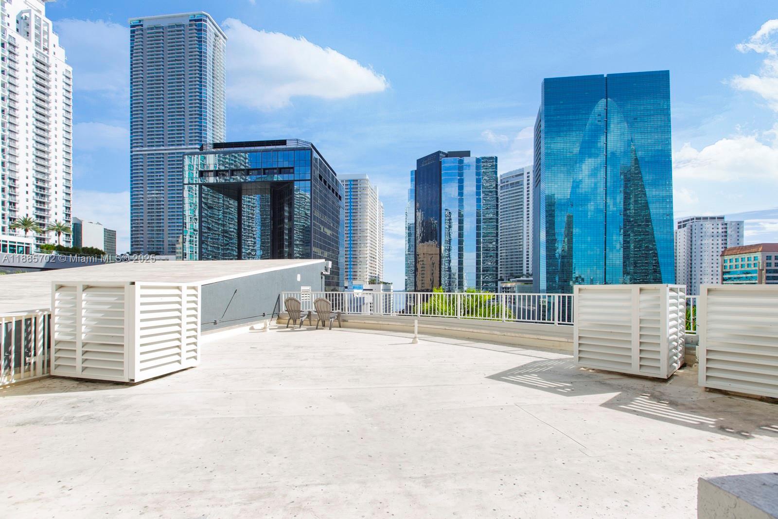 1250 S Miami Ave 904