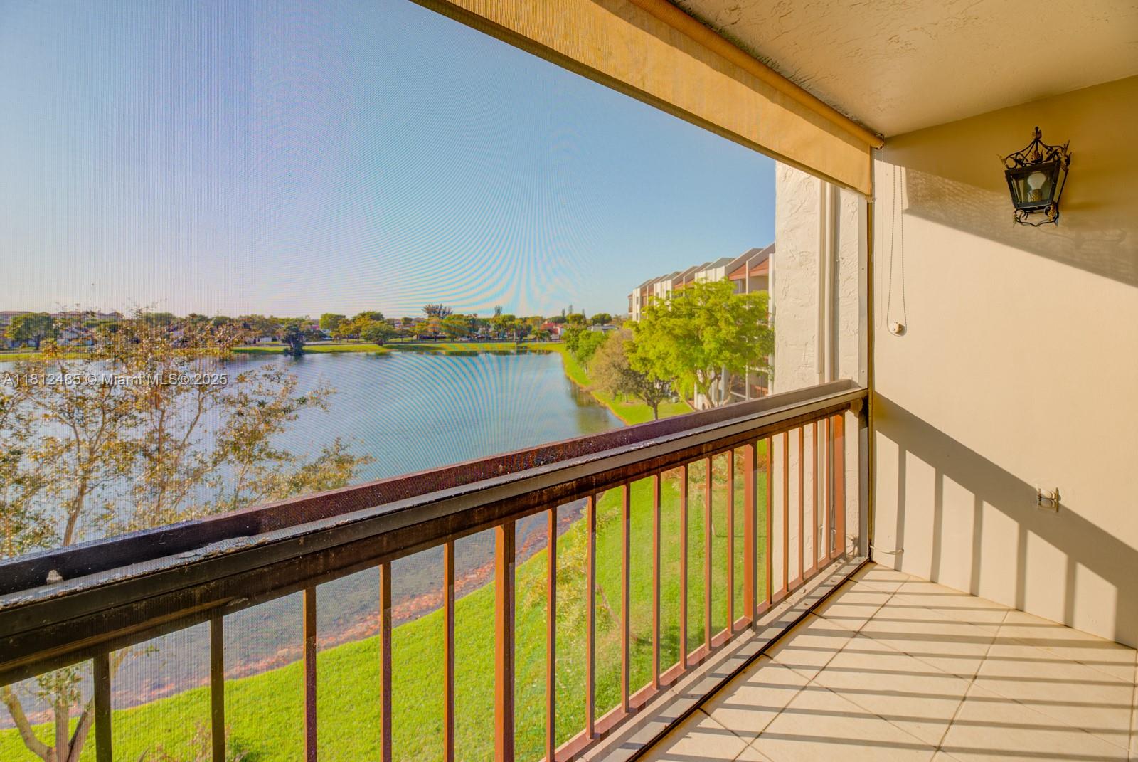 Rental Property at 10288 Nw 9th St Cir 403, Miami, Broward County, Florida - Bedrooms: 2 
Bathrooms: 2  - $2,500 MO.