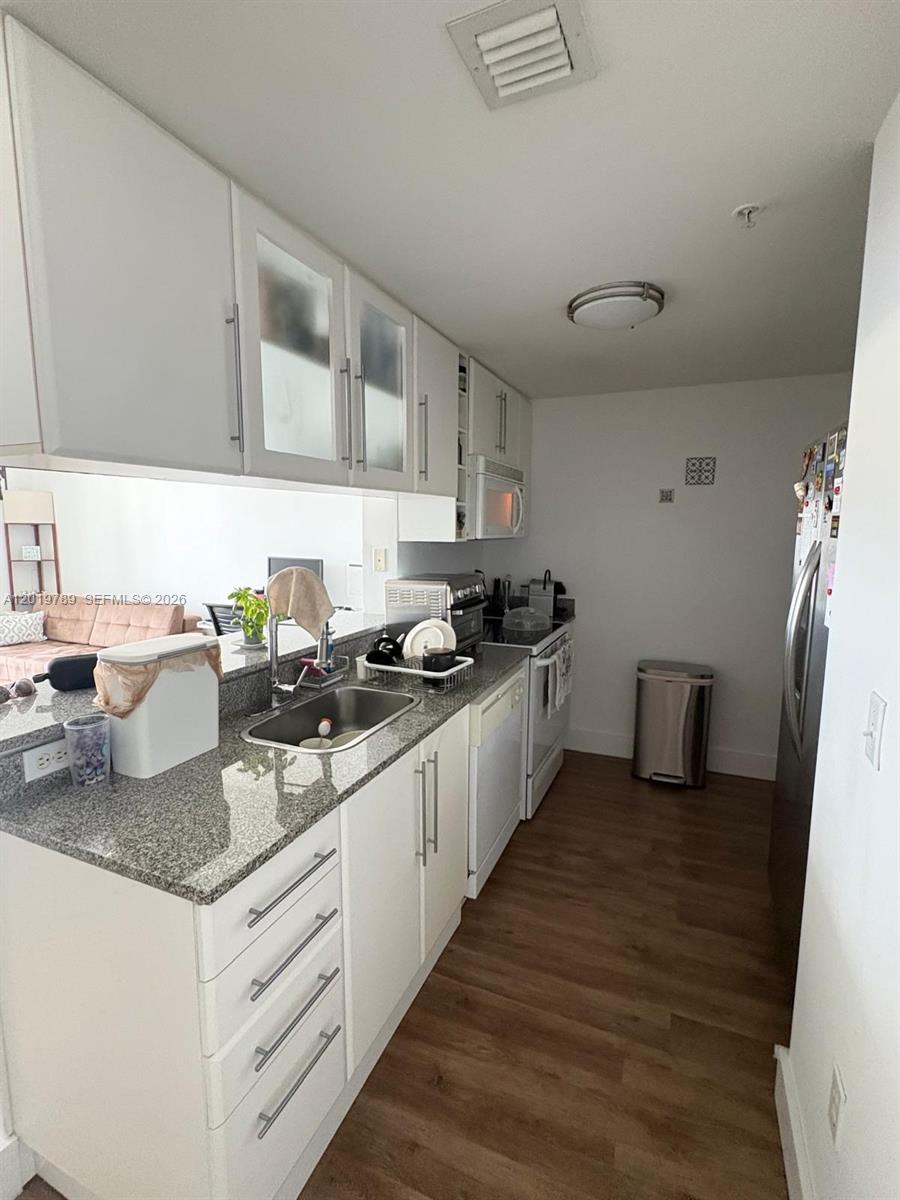 1800 Biscayne Plaza Condo - Residential