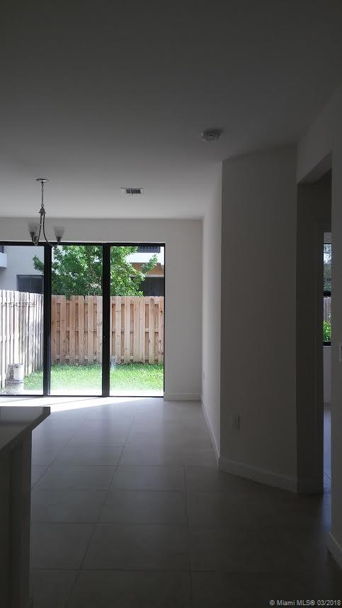 Doral Cay - Residential Lease