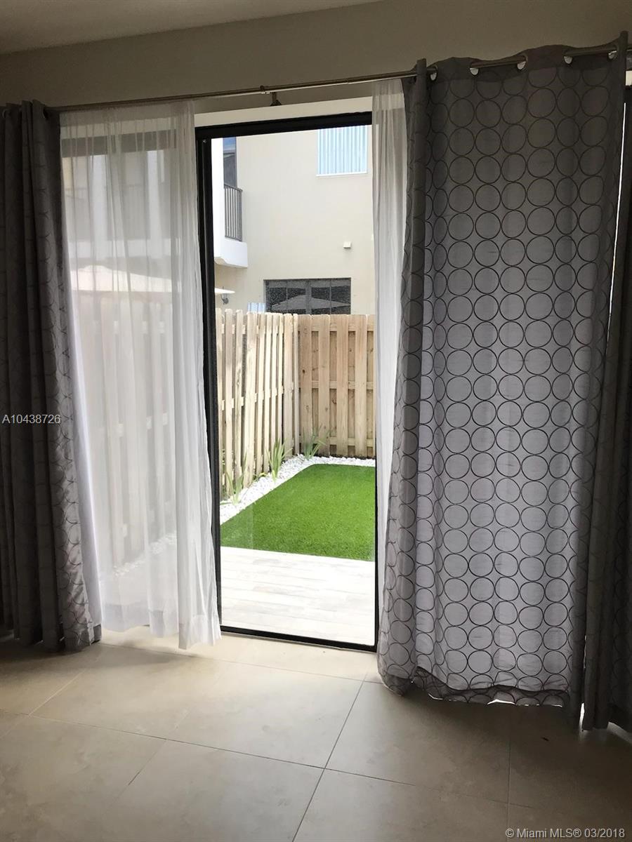 Doral Cay - Residential Lease