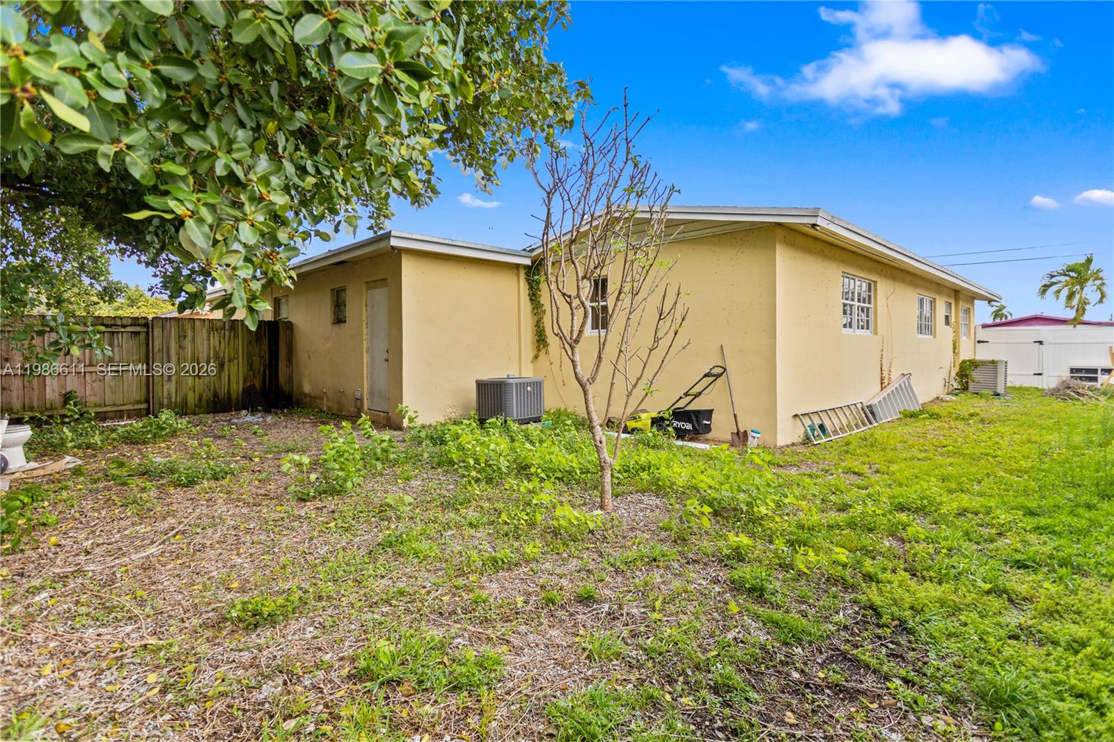 SUNNY LAKE ESTS 1ST ADDN - Residential Income