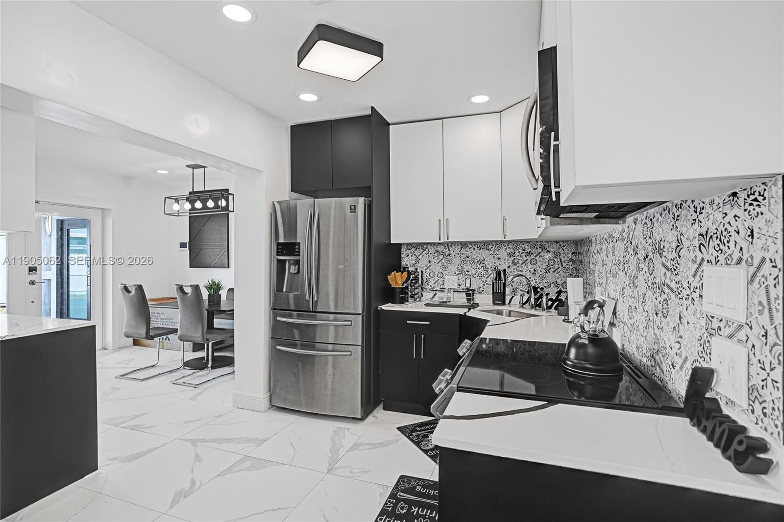 JOY HOMES - Residential