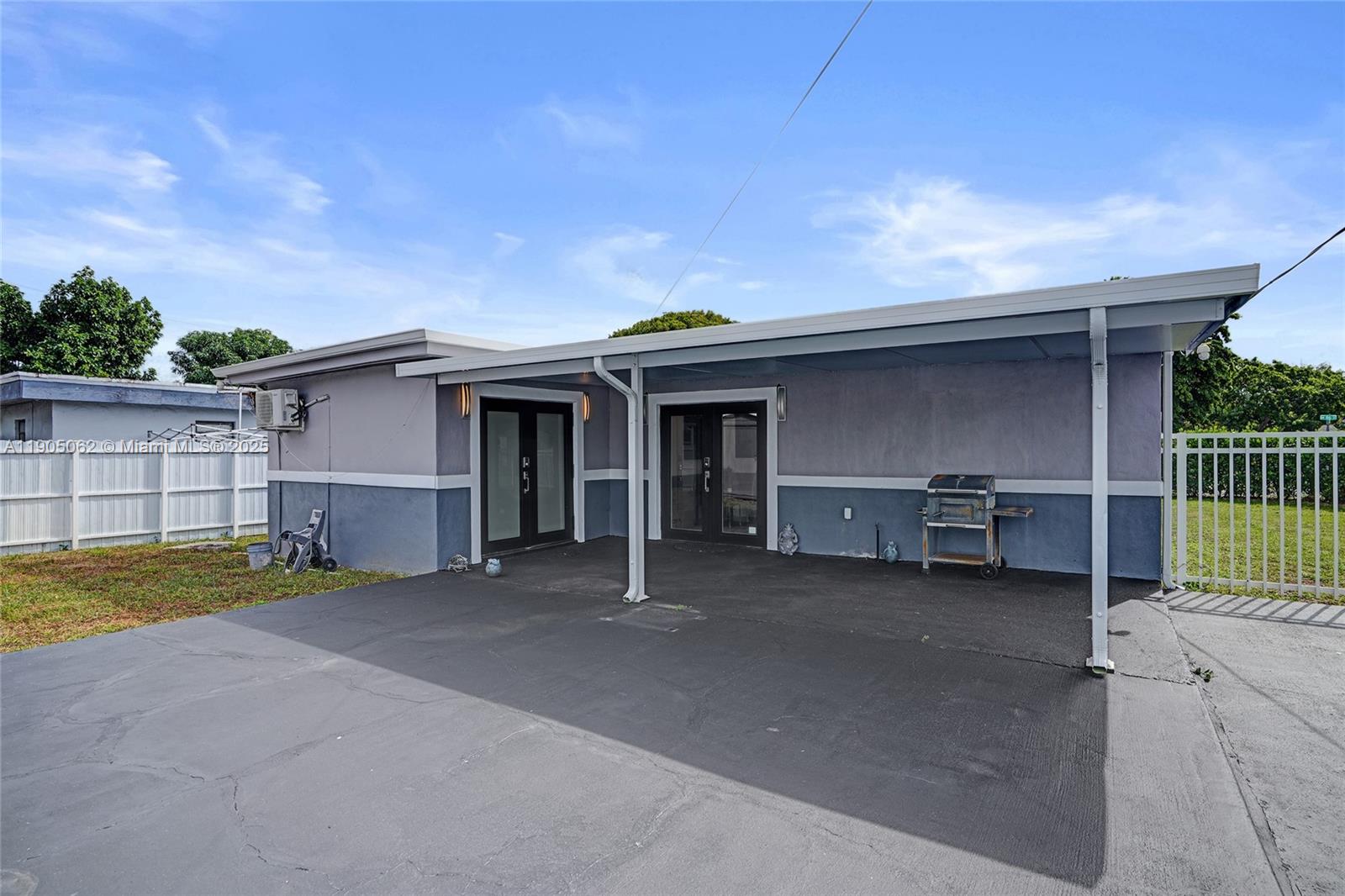 JOY HOMES - Residential