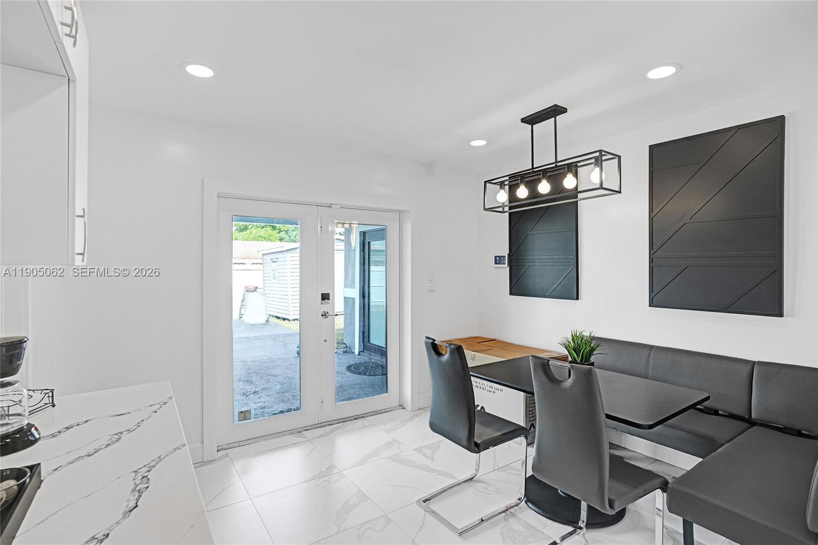 JOY HOMES - Residential