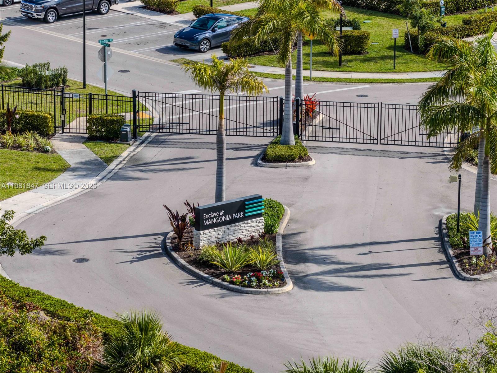 ENCLAVE AT MANGONIA PARK - Residential