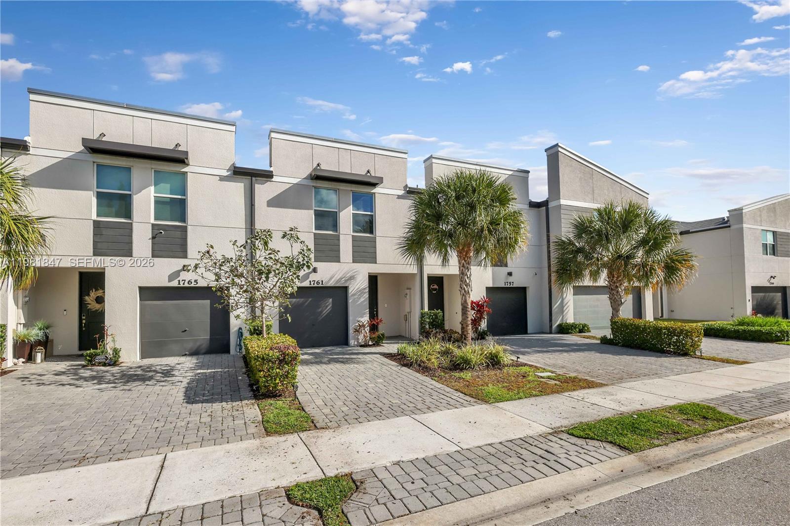 ENCLAVE AT MANGONIA PARK - Residential