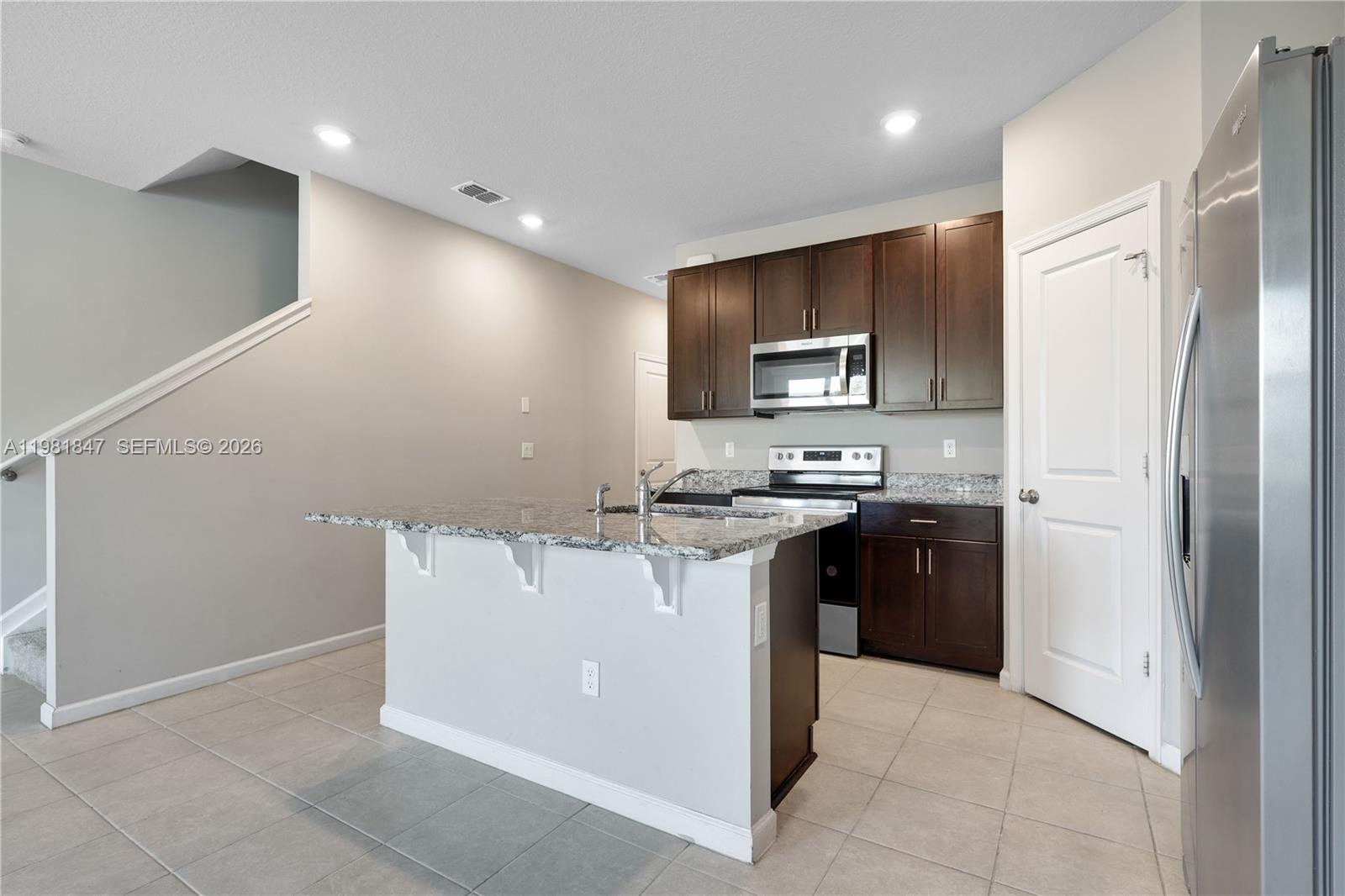 ENCLAVE AT MANGONIA PARK - Residential