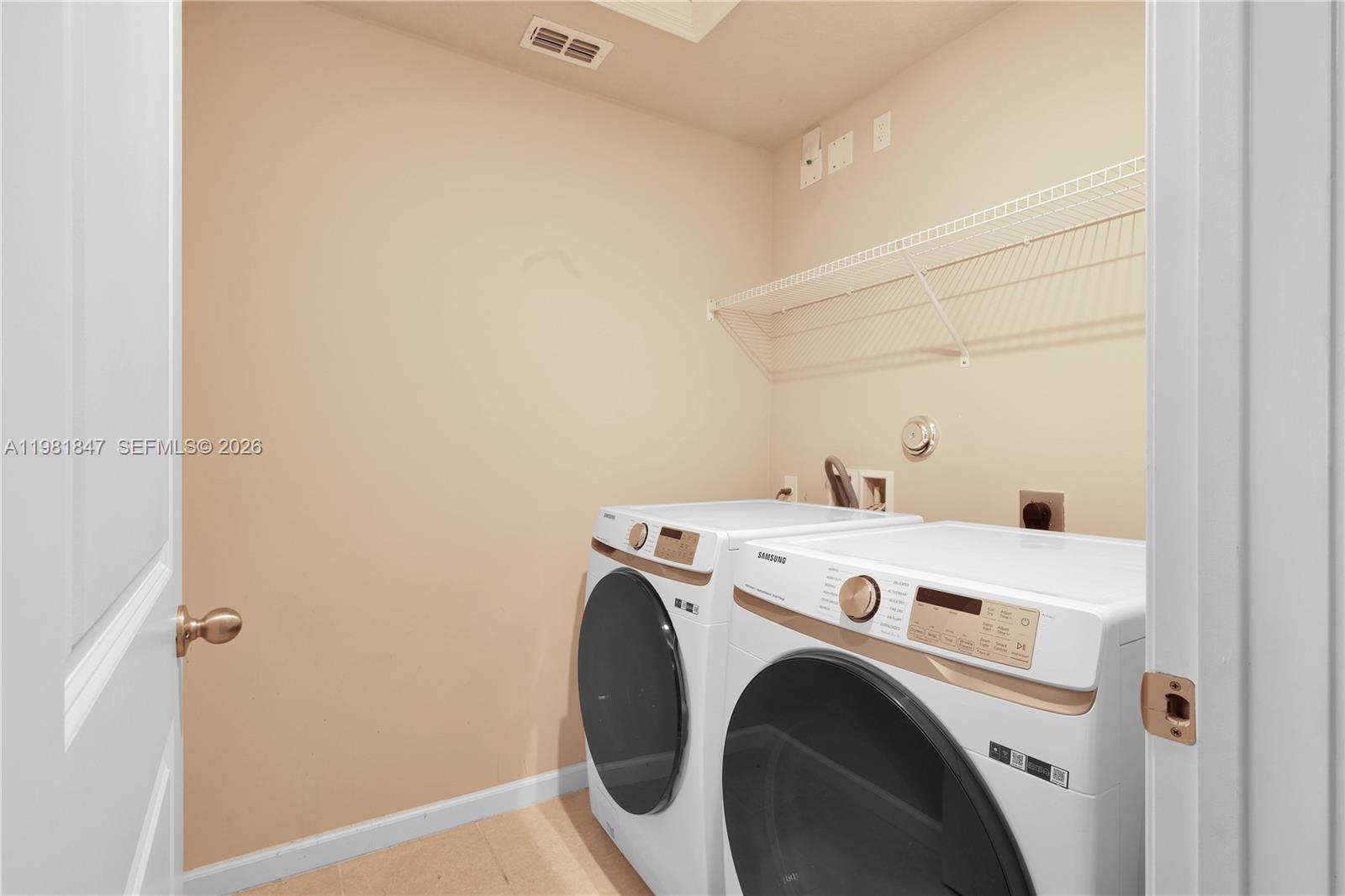 ENCLAVE AT MANGONIA PARK - Residential