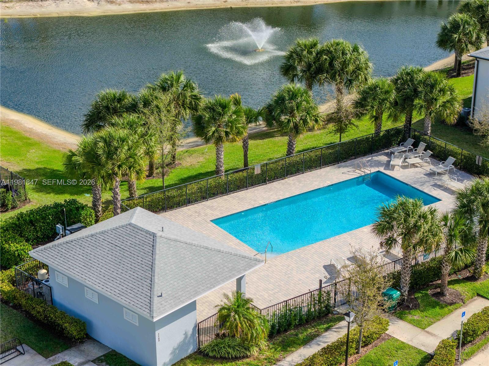 ENCLAVE AT MANGONIA PARK - Residential