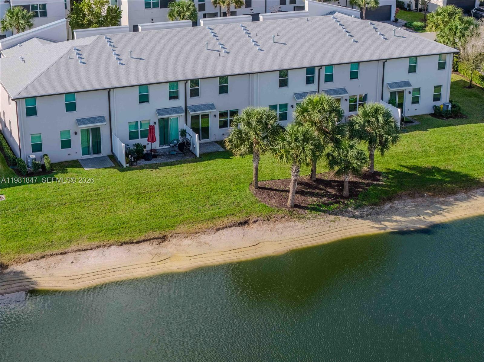 ENCLAVE AT MANGONIA PARK - Residential