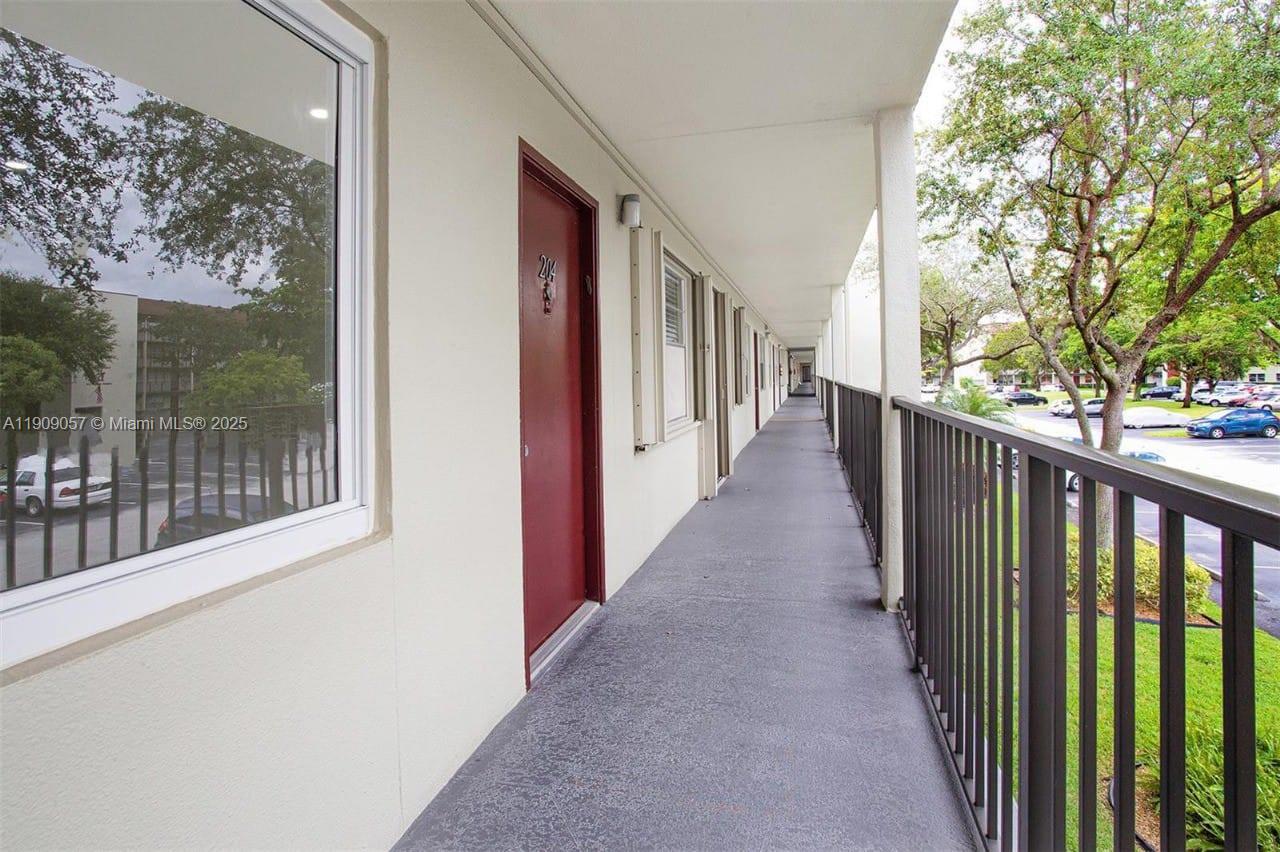 KINGSLEY AT CENTURY VILLA - Residential