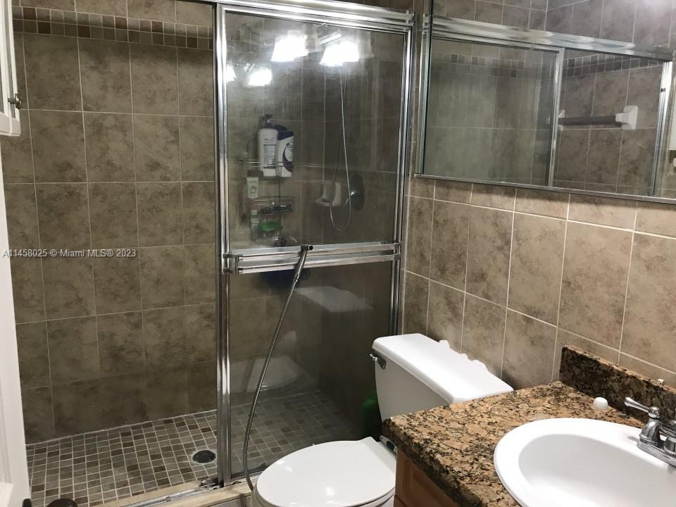 OLIVINE AT THE TOWNSHIP - Residential Lease