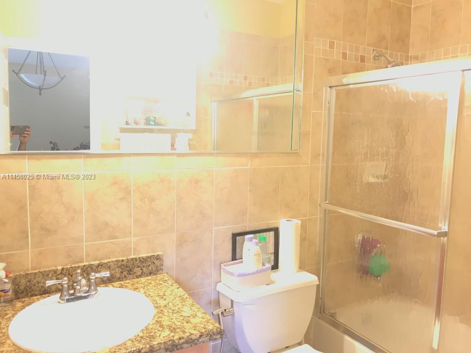 OLIVINE AT THE TOWNSHIP - Residential Lease