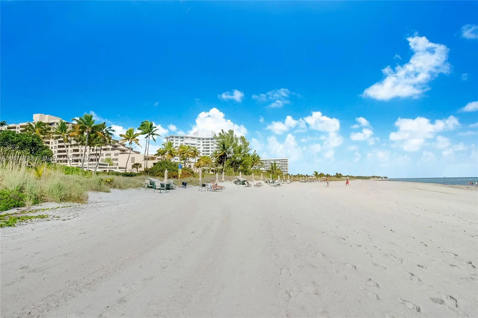 Key Biscayne, Florida 33149, United States, 2 Bedrooms Bedrooms, ,2 BathroomsBathrooms,Residential,Active,80599