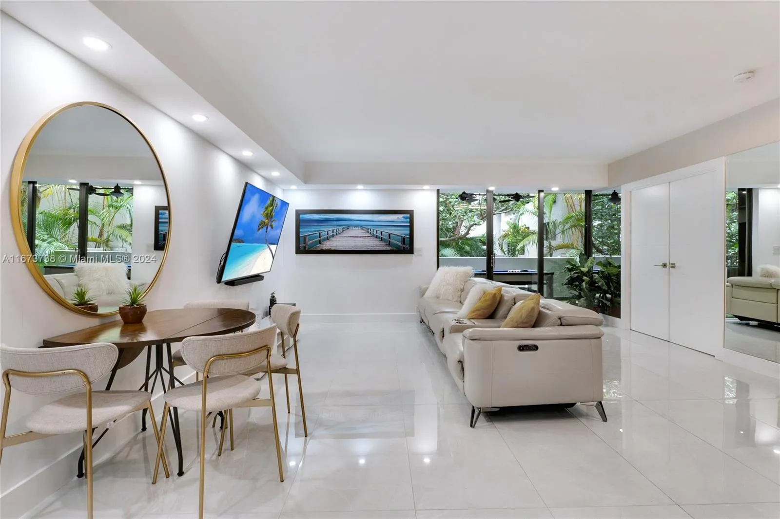 Key Biscayne, Florida 33149, United States, 2 Bedrooms Bedrooms, ,2 BathroomsBathrooms,Residential,Active,80599